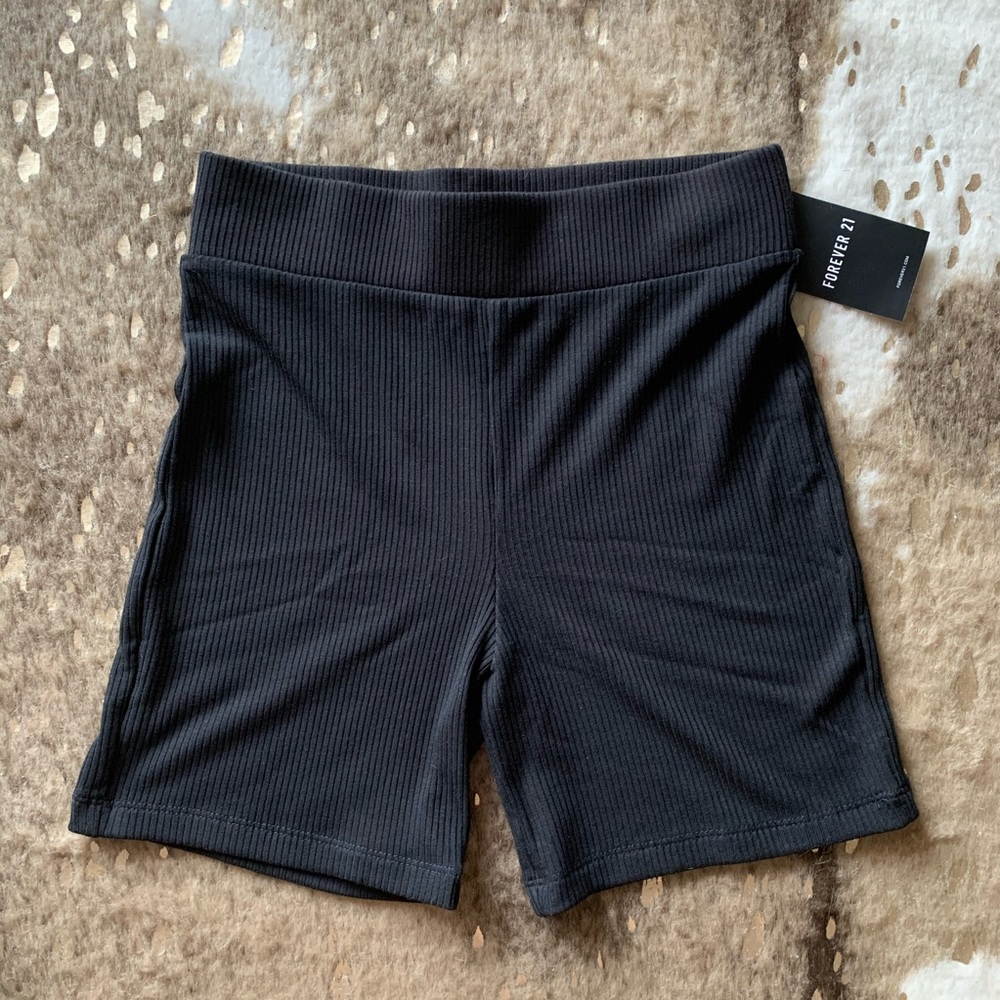NWT ribbed bike shorts
